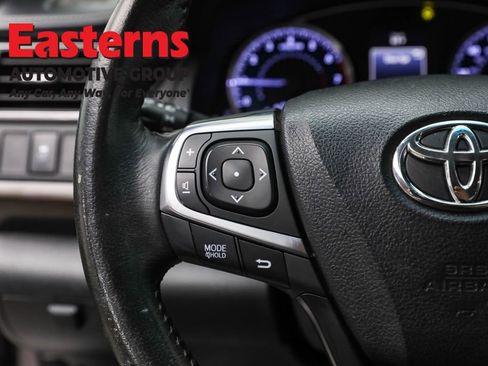 Used 2016 Toyota Camry XLE FWD image 15