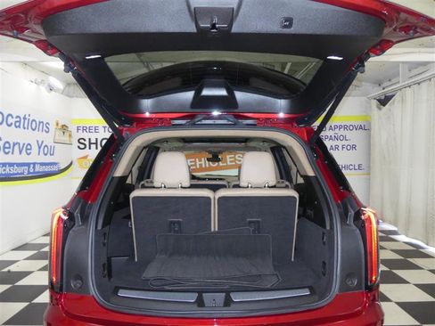 Used 2022 Cadillac XT6 Sport w/ Platinum Package image 33
