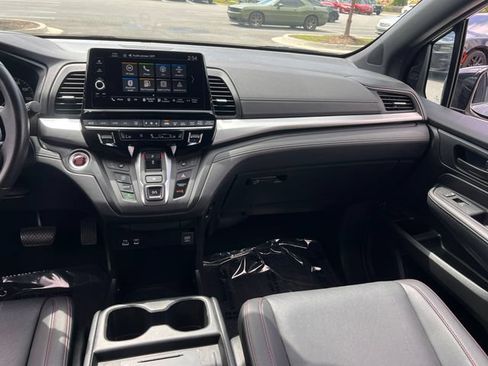 Used 2025 Honda Odyssey Sport-L image 13