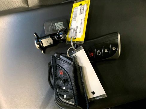 Used 2019 Lexus ES 300h w/ Premium Package image 15