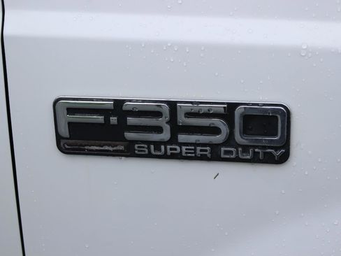 Used 2004 Ford F350 Lariat image 11