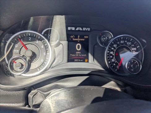 Used 2024 RAM 1500 Big Horn w/ Trailer Tow Group image 7