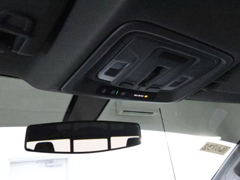 Used 2022 Chevrolet Silverado 2500 LT w/ Convenience Package image 12