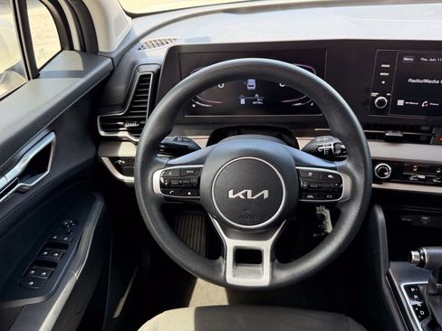 Certified 2023 Kia Sportage LX FWD image 14