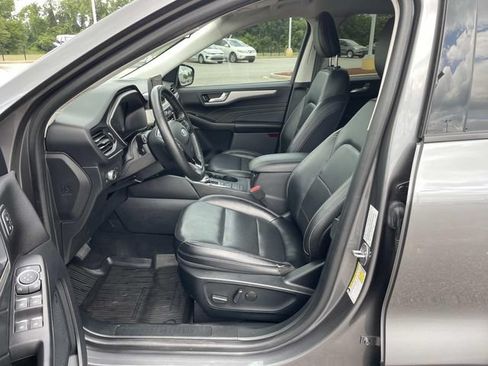 Used 2021 Ford Escape SEL w/ Technology Package AWD/4WD image 14
