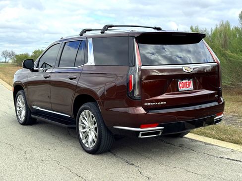 Used 2023 Cadillac Escalade Premium Luxury image 10
