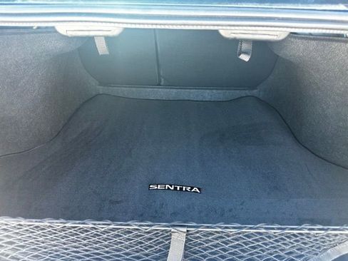 New 2025 Nissan Sentra SR w/ Midnight Edition image 16