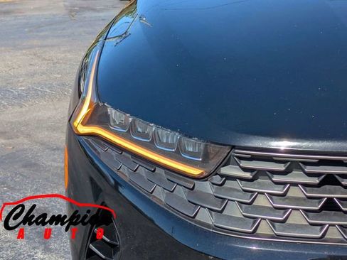 Used 2021 Kia K5 LXS FWD image 11