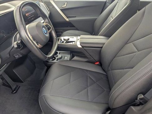 Used 2025 BMW iX xDrive50 image 16