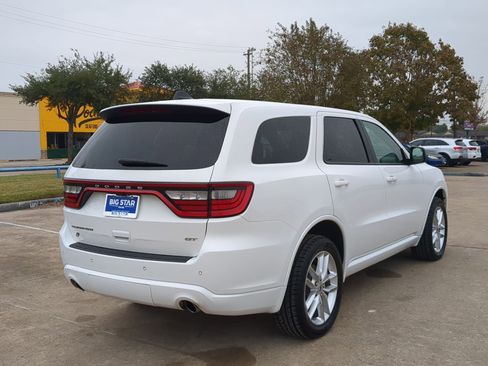 Used 2023 Dodge Durango GT image 3