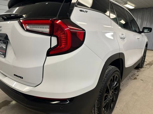 Certified 2023 GMC Terrain SLT w/ Elevation Edition image 27