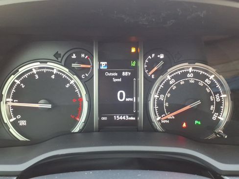 Used 2023 Toyota 4Runner Limited AWD/4WD image 18