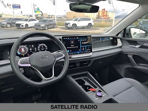 New 2026 Volkswagen Tiguan SE image 15