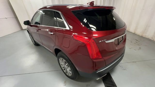 Used 2018 Cadillac XT5 Luxury w/ Driver Awareness Package FWD image 6