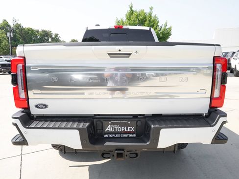 Used 2024 Ford F250 Platinum w/ Tremor Off-Road Package AWD/4WD image 3