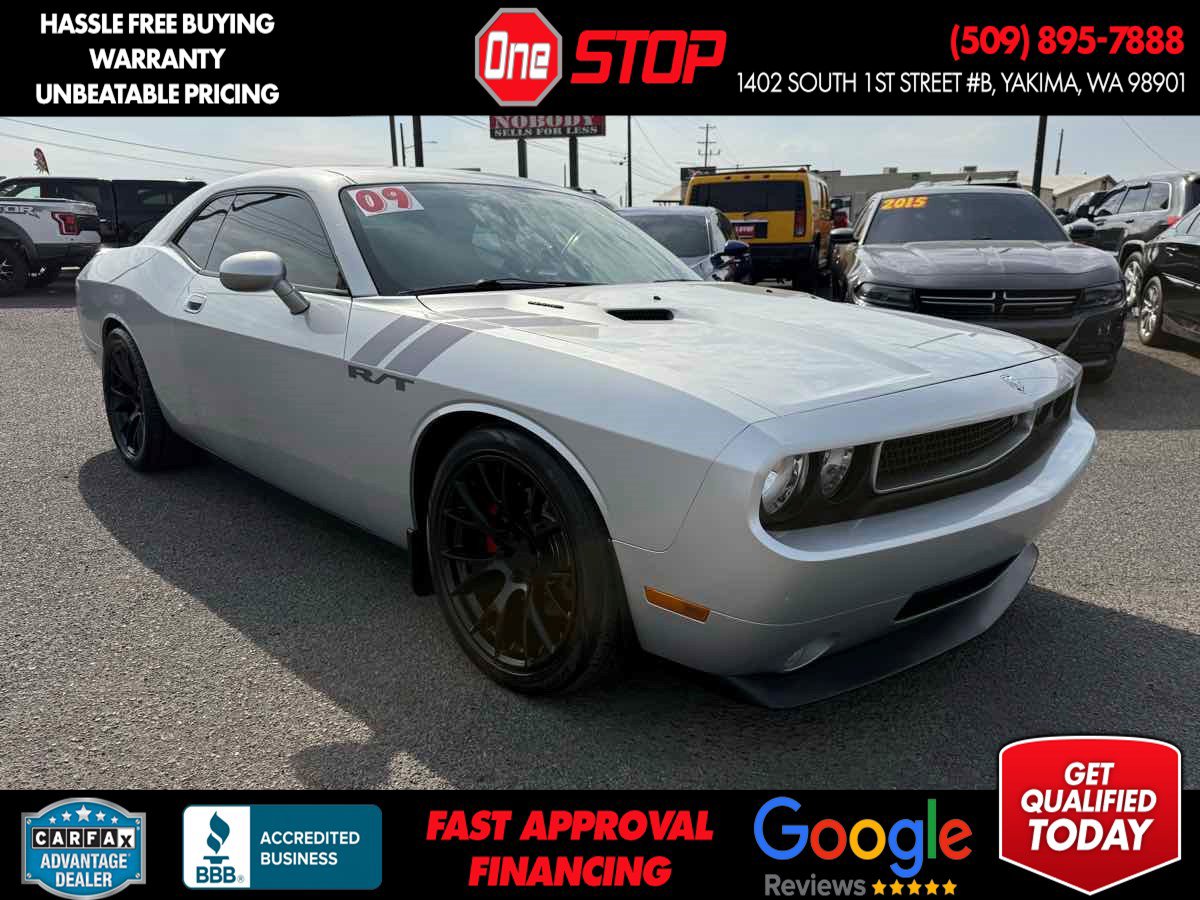 Used 2009 Dodge Challenger R/T RWD image 1