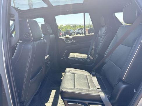 Used 2024 Chevrolet Tahoe Premier w/ Premium Package 2 AWD/4WD image 22