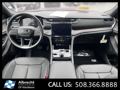 New 2025 Jeep Grand Cherokee Limited image 18