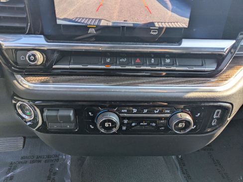 Certified 2025 Chevrolet Silverado 2500 LT w/ Convenience Package AWD/4WD image 16