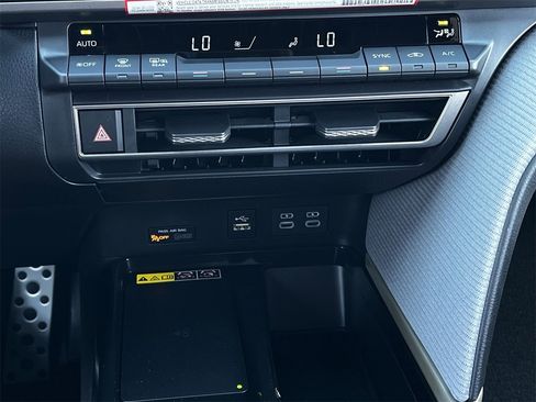 New 2026 Toyota Camry SE image 18