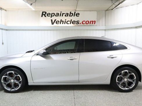 Used 2021 Chevrolet Malibu LT w/ Leather Package image 1