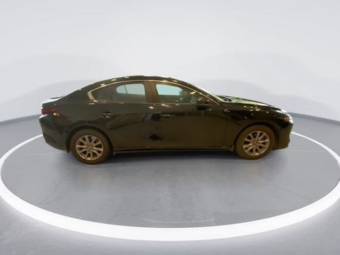 Used 2020 MAZDA MAZDA3 Sedan w/ Select Package FWD image 9