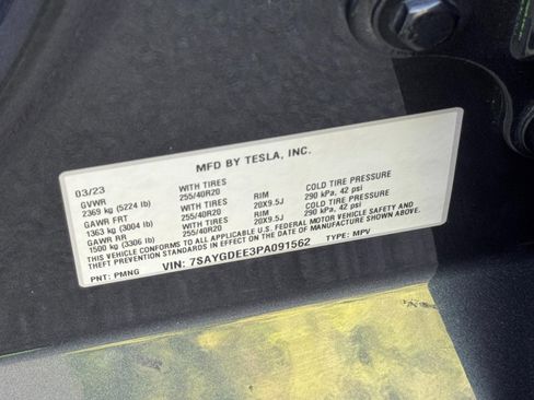 Used 2023 Tesla Model Y Long Range image 46