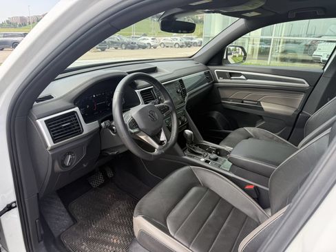 Used 2021 Volkswagen Atlas Cross Sport SEL Premium AWD/4WD image 7