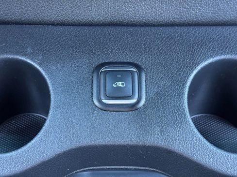 Used 2023 Mercedes-Benz Sprinter 2500 image 31