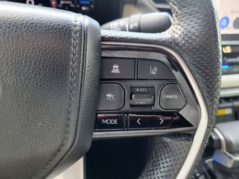 Used 2022 Toyota Tundra Capstone AWD/4WD image 18