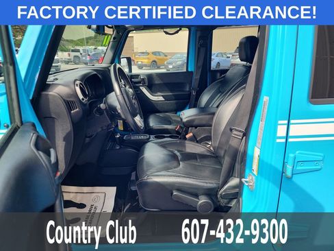 Used 2017 Jeep Wrangler Unlimited Sahara w/ Quick Order Package 24E Chief AWD/4WD image 11