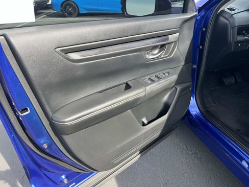 Certified 2025 Honda CR-V LX image 6