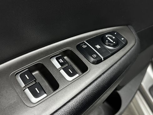 Used 2018 Kia Optima LX image 11