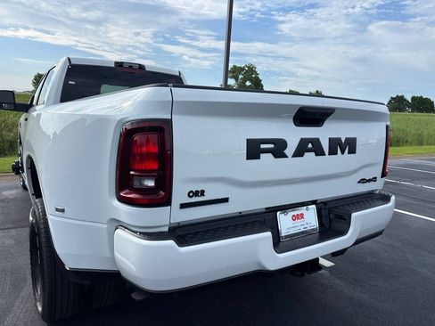 New 2026 RAM 3500 Big Horn AWD/4WD image 3