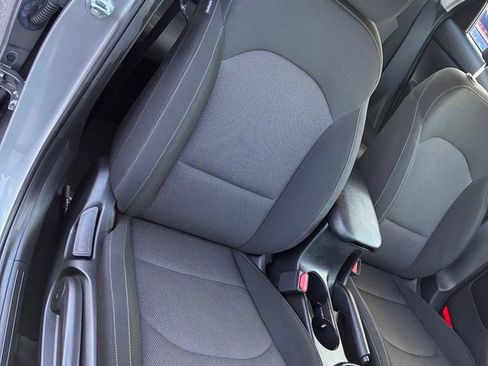 Used 2023 Kia Forte LXS w/ LXS Technology Package FWD image 17