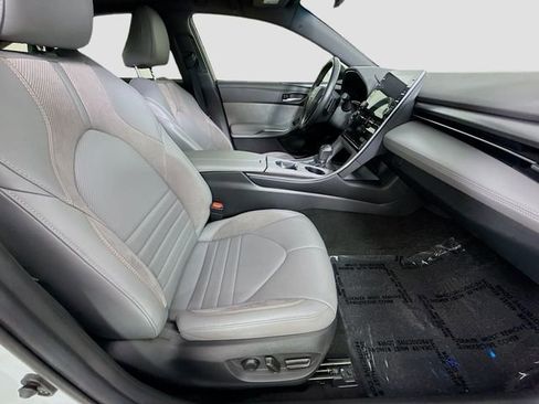 Certified 2020 Toyota Avalon Touring w/ Advanced Safety Package FWD image 29