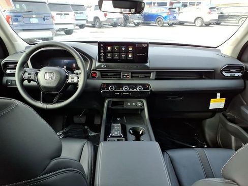 Certified 2026 Honda Passport RTL image 5
