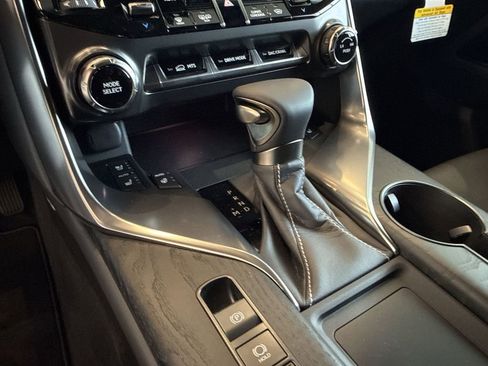 New 2026 Lexus LX 600 4WD w/ Luxury Package image 12