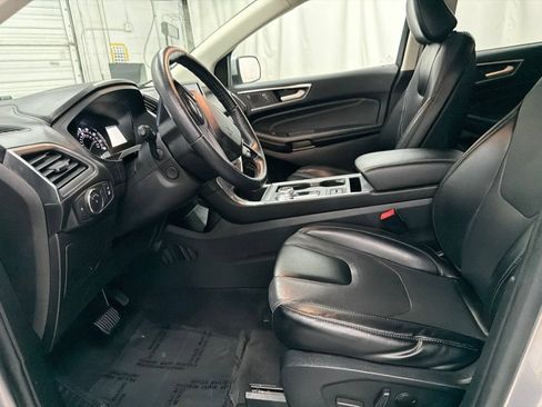 Used 2022 Ford Edge Titanium w/ Equipment Group 301A AWD/4WD image 14