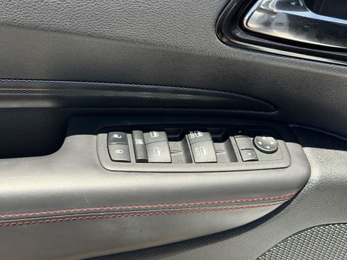 Used 2024 Dodge Durango GT RWD image 17