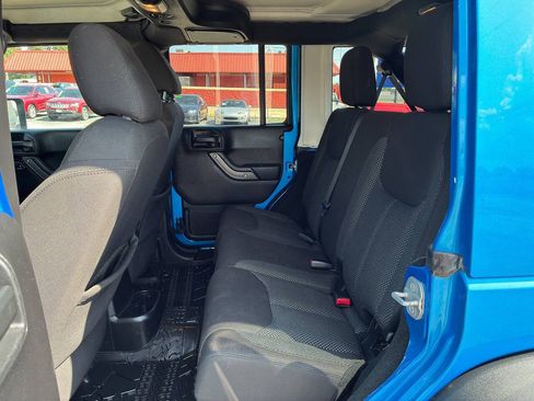 Used 2016 Jeep Wrangler Unlimited Sport AWD/4WD image 23