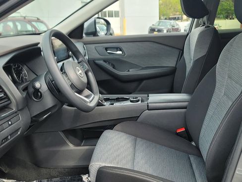 Used 2023 Nissan Rogue SV AWD/4WD image 13