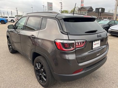 Used 2022 Jeep Compass Altitude w/ Sun and Sound Group image 6