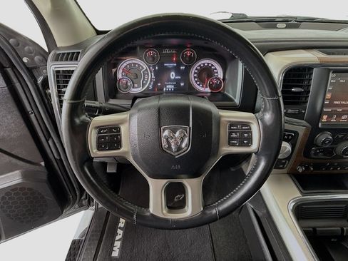 Used 2015 RAM 1500 Laramie w/ Convenience Group AWD/4WD image 11
