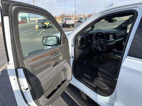 New 2026 Chevrolet Silverado 1500 High Country image 9