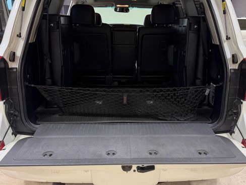 Used 2014 Toyota Land Cruiser AWD/4WD image 31
