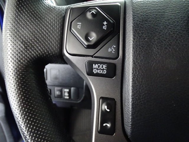 Used 2023 Toyota Tacoma TRD Off-Road AWD/4WD image 7
