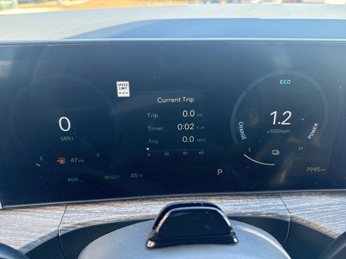 Certified 2025 Hyundai Santa Fe Limited image 14