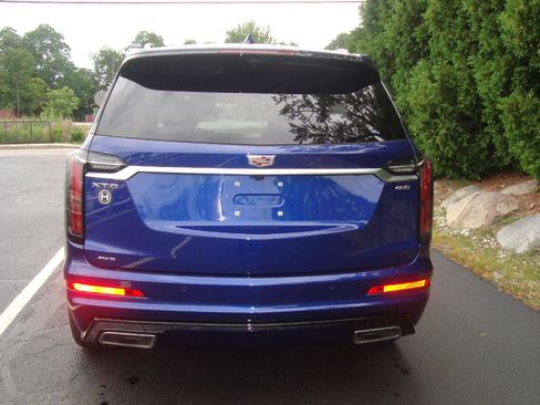 Used 2023 Cadillac XT6 Sport image 28