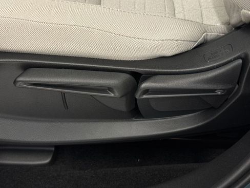 New 2026 Honda HR-V LX image 20